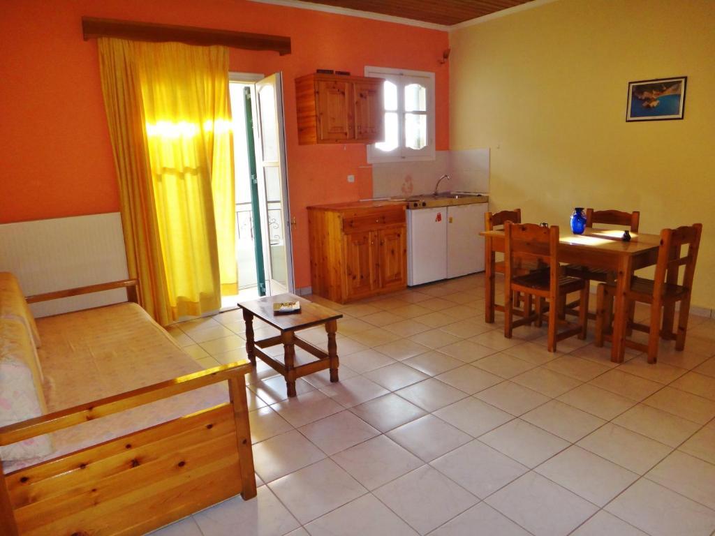 Lefkothea Apartments Frinion Bilik gambar